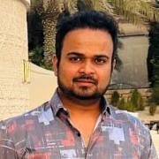 Shwetambar Groom