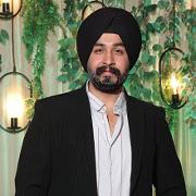 Arora Groom