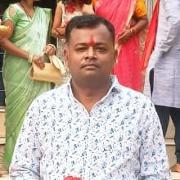 Suri Groom