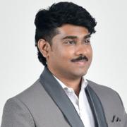 Madhwa Deshastha Brahmin Groom